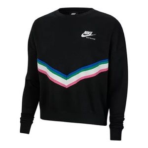 Brand new Nike crewneck sweatshirt size M